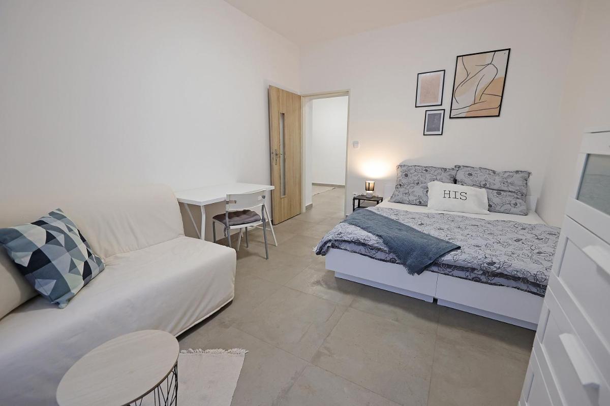 Fara 3 Apartment Libice nad Cidlinou Bagian luar foto